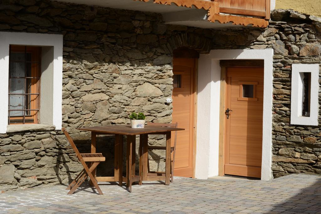 Vieilles Maisons D'Introd Zewnętrze zdjęcie