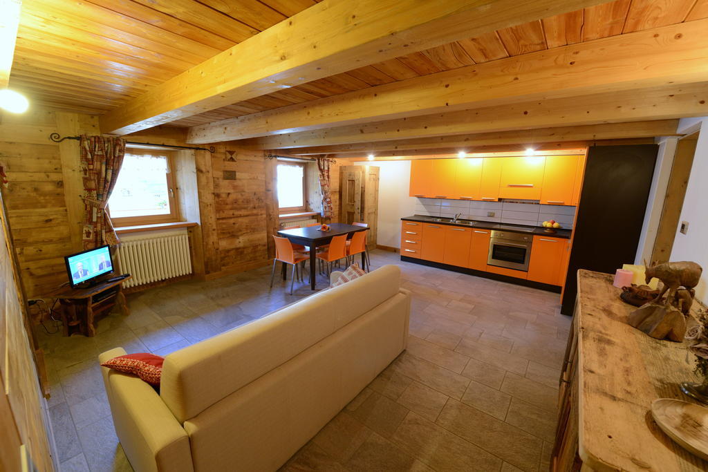 Vieilles Maisons D'Introd Zewnętrze zdjęcie