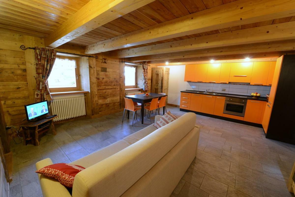 Vieilles Maisons D'Introd Zewnętrze zdjęcie
